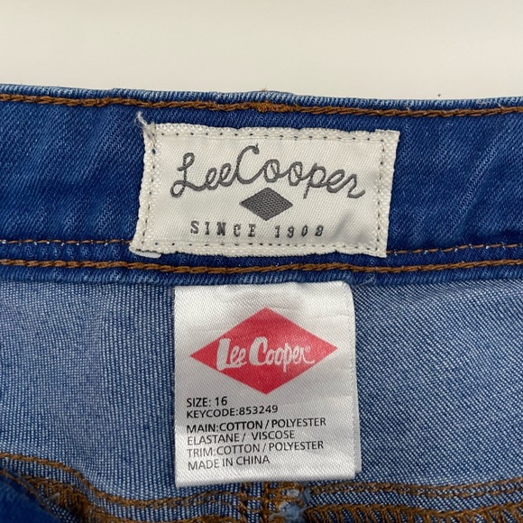 Lee Cooper Denim Shorts - Picture 2 of 3
